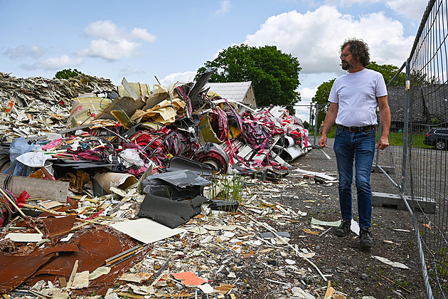 Němci neodvezou nelegální odpad z Jiříkova, jak slíbili. Chybí potřebné doklady