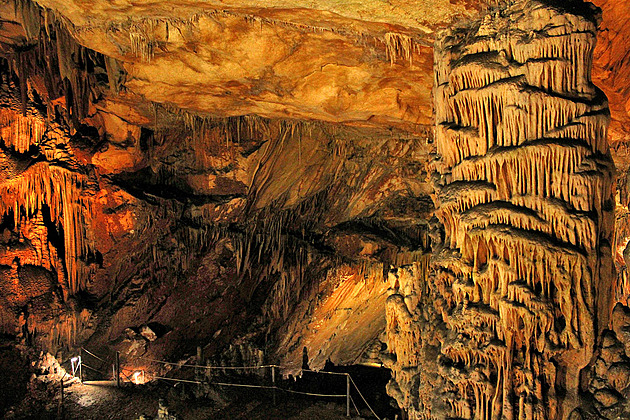 Chorvatsko úplně jinak. Opusťte pobřeží a vydejte se do krasových jeskyní