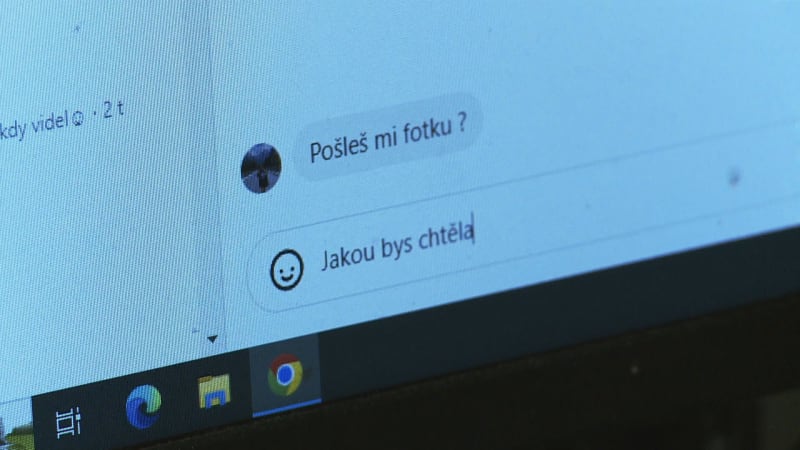 Mám tvé nahé fotky a zničím tě. Češi spadli do pasti vydírání, hůře je na tom už jen jedna země