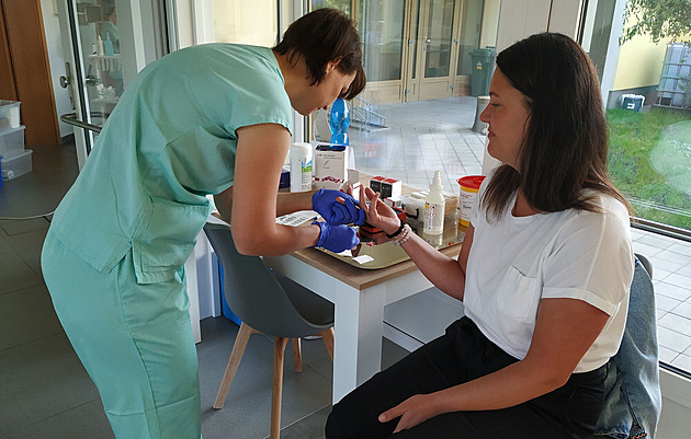 Na úřady i do firem. Zdravotníci z Opavy vyjedou za dárci krve do terénu