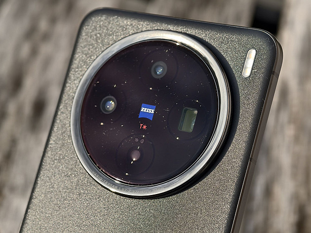 Jeden z těch nejlepších, když nechcete utrácet. Vivo X200 v testu