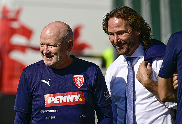 Hašek o Černé Hoře i Nedvědovi: Nebylo by správně, kdybychom si jen přikyvovali