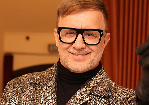 Stárnutí je nejtěžší disciplína, která mě v životě potkala, říká zpěvák Petr Kotvald