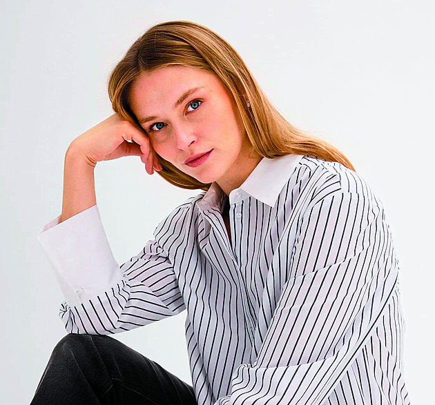 A zase do práce. Zapomeňte na nudný dress code a rozsviťte šatník