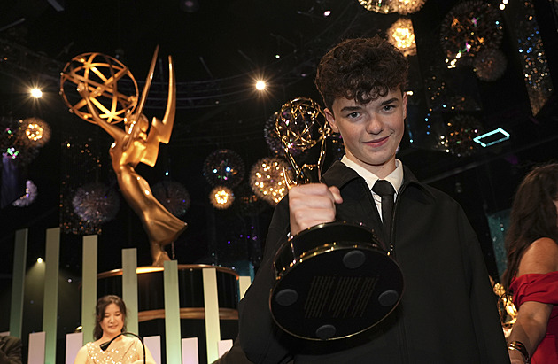 Vraždící Adolescent a hollywoodská parodie Studio posbírali hlavní ceny Emmy