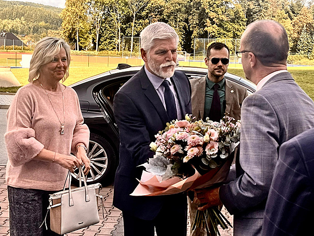 Prezident přijel na východ Pardubického kraje, chce vidět i vyloučenou čtvrť