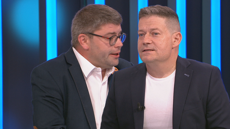 Jsme šampioni a já jsem hrdý, hlásal Jakob. Tak maximálně šamponi, kontroval Nacher