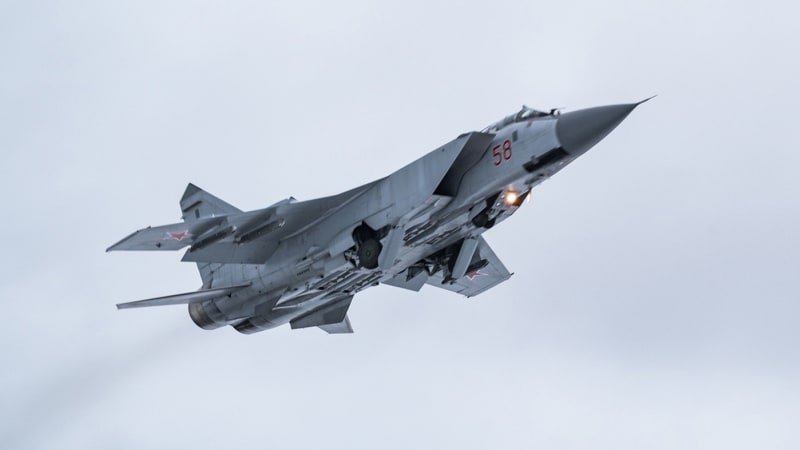 Ruské stíhačky v Estonsku? Vše podle pravidel, říká Kreml. Příště je sestřelme, vyzývá Kalousek