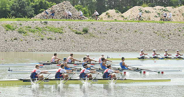 Na úvod veslařského MS poloviční úspěšnost, v semifinále jsou dvě ze čtyř posádek