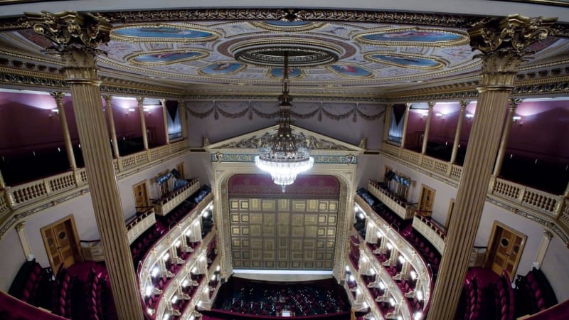 Mozart a slavný pražský rodák. První premiéry sezóny Národního divadla mají prestižní obsazení