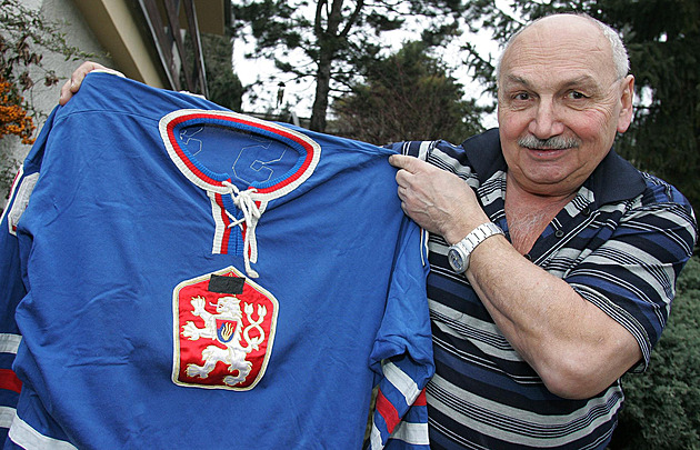 První Češi v NHL: Jiříkovy zámořské trampoty. Ukradený gól a útěk za letuškou