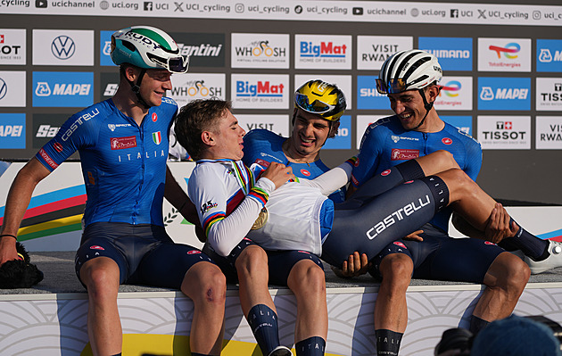 Světovým šampionem do 23 let je opět Finn, juniorům vládl impozantní Hudson