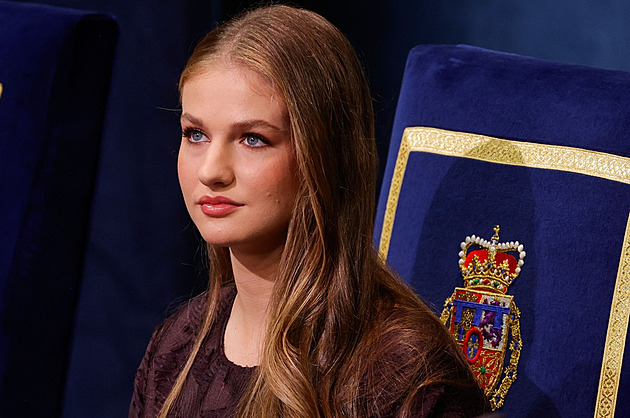 Španělská princezna Leonor oslavila 20. Učí se létat a chystá se na práva