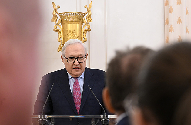 Neuděláme žádné ústupky ohledně Donbasu, „Novoruska“ a Krymu, vzkazuje Rusko