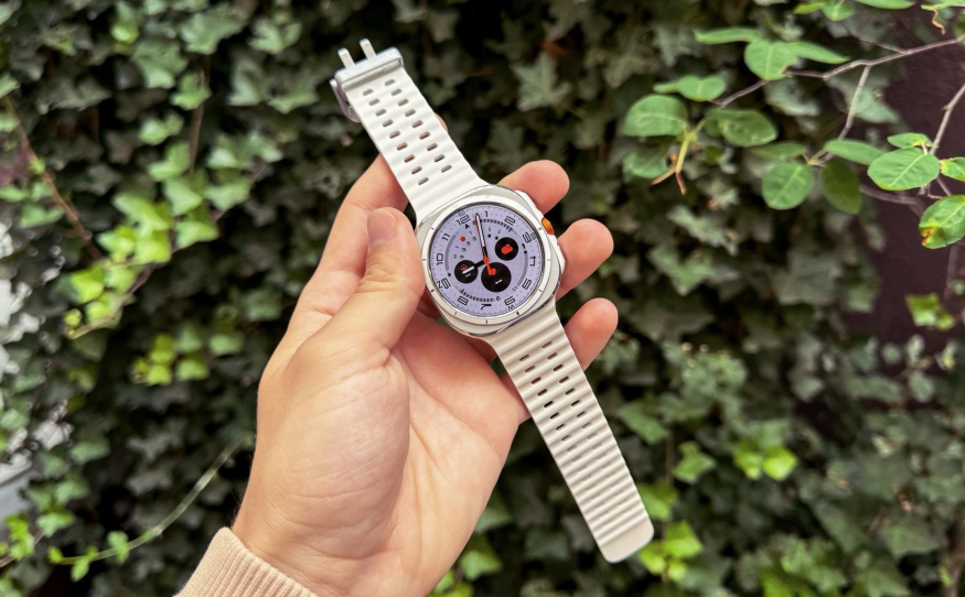 Samsung sráží ceny o tisíce. Galaxy Watch Ultra vychází levněji o 5 500 Kč