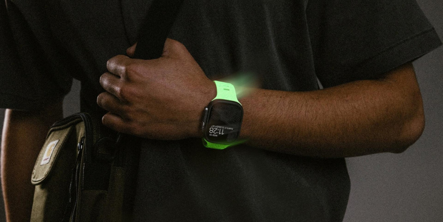 Bezkonkurenční nabídka: svítící řemínek od Nomad pořídíte se slevou 1 300 Kč