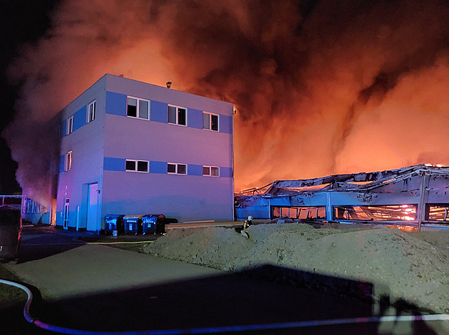 Bulharsko vydalo do Česka podezřelého ze žhářství v Pardubicích