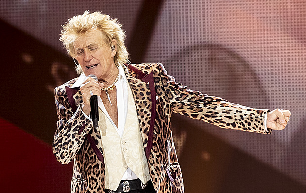 Zpěvák Rod Stewart zrušil část turné v USA. Podrobil se operaci srdce