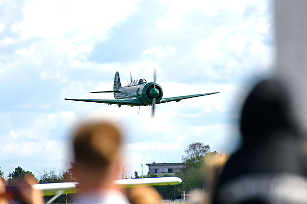 Letňany vzdaly hold cvičným strojům, na kterých vyrostli mladí piloti