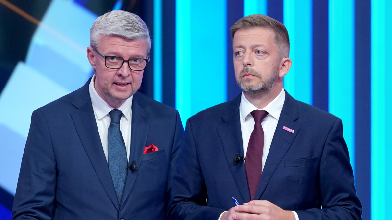 Zadlužení? Obelhali jste lidi, útočil Rakušan. Takové pokrytectví jsem neviděl, zuřil Havlíček