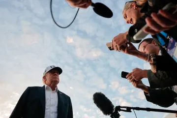 Americká média žalují Trumpovu vládu kvůli vypovězení z Bílého domu