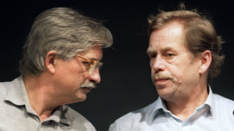 Příživnictví i pobuřování. Havel seděl pět let, zneužívané paragrafy trefně glosoval