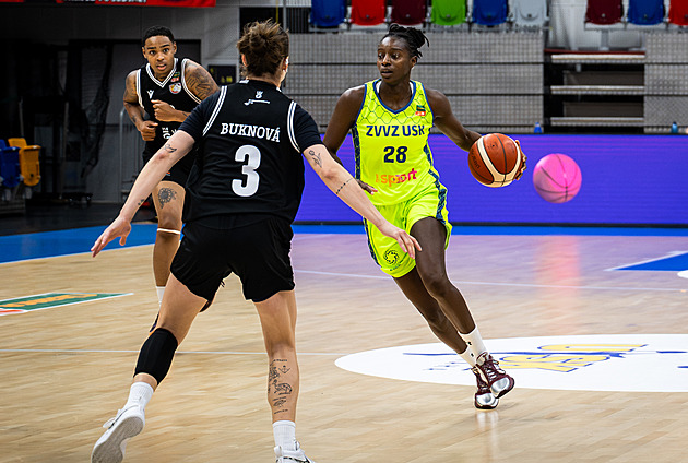 Basketbalistky USK před startem Evropské ligy zdolaly Hradec Králové