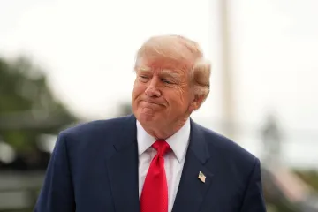 Většina Američanů míní, že Trump z úřadu prezidenta neeticky či nezákonně těží